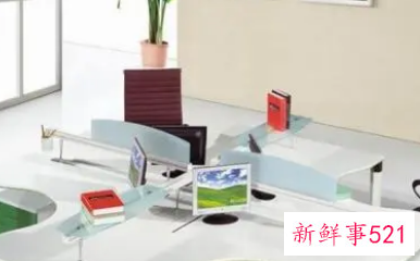 女性办公桌摆放风水正确图