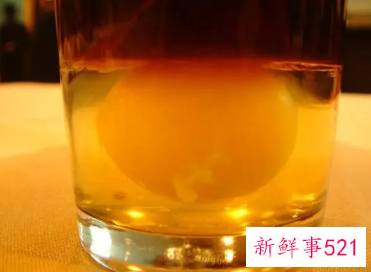 鸡蛋泡酒的美白方法有哪些