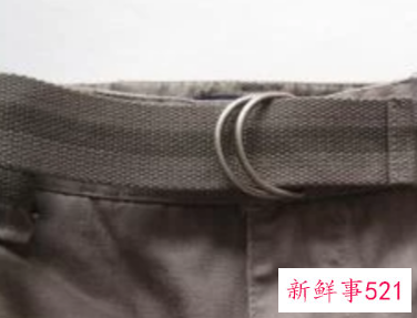 大衣双环扣腰带怎么系
