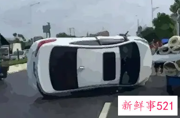 梦见车翻到沟里人没事是什么意思