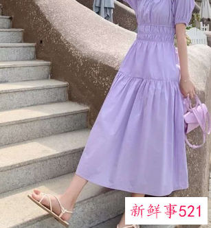 紫色连衣裙搭配什么颜色的鞋子好看