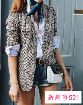 包包怎么系丝巾