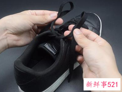 系鞋带的方法简单