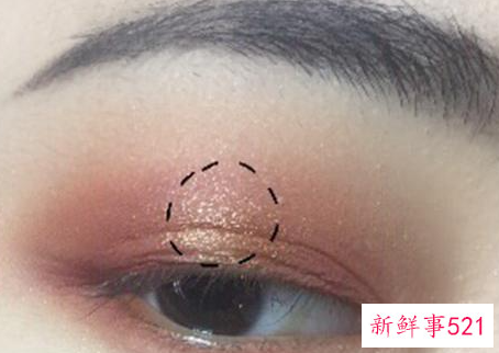 初学者淡妆眼影画法