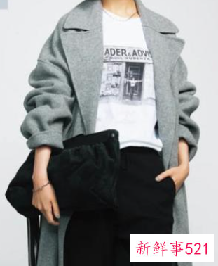 50多岁的女人怎样穿衣服更好看