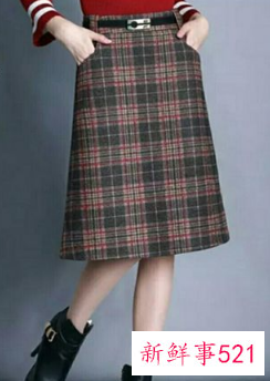 格子半身裙怎么搭配秋冬