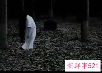 梦见死去的爸爸做鬼吓自己