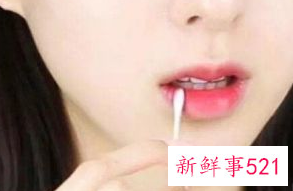 如何画口红步骤图解