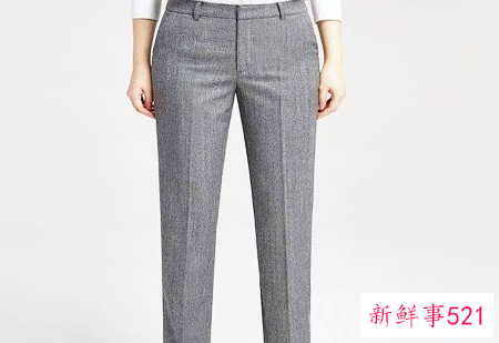 经典又百搭的灰色裤子