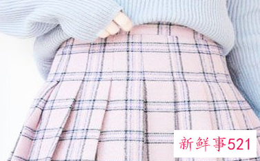 格子半身裙怎么搭配秋冬