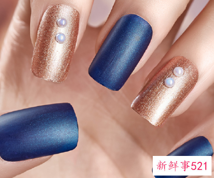 手黑美甲什么颜色好看