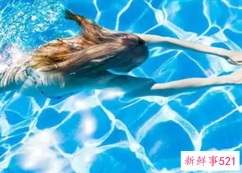 学游泳的怕水的原因