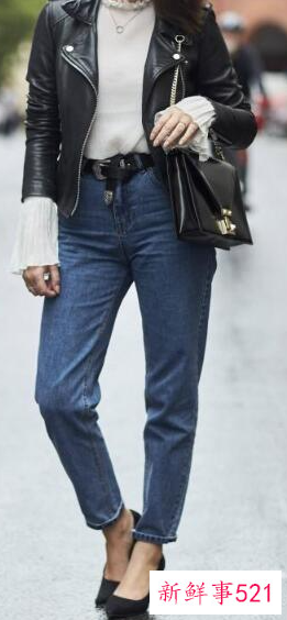 牛仔裤配什么上衣好看图片 女士