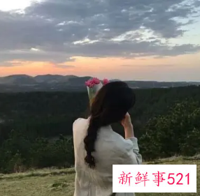 对漂亮女孩赞美的句子