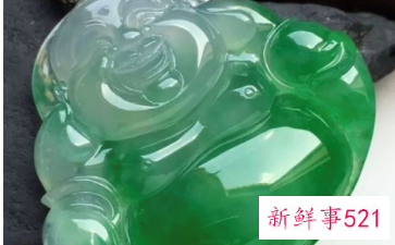 弥勒佛站着和坐着的区别