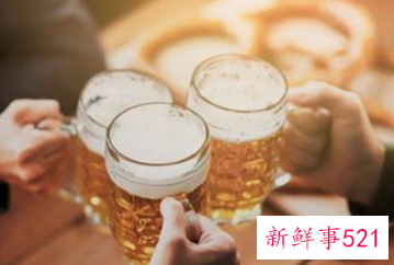 为什么啤酒会出泡沫