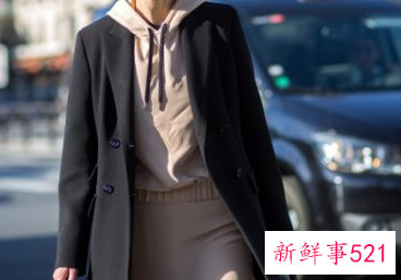 女生连帽卫衣外面穿什么外套好看