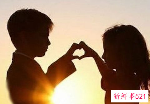 朋友说我爱你幽默回复