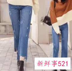 女休闲直筒裤配什么鞋子