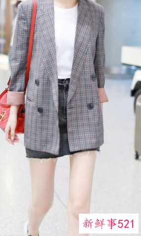 休闲小西装套装搭配什么鞋子