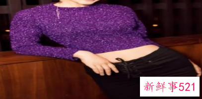 紫色衣服配什么颜色最佳