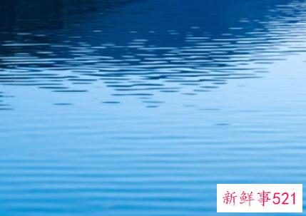 梦到好多清澈的水