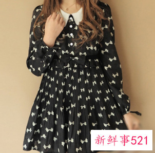 秋款连衣裙怎么搭配