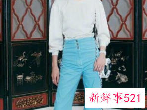 秋季阔腿牛仔裤配什么上衣好看