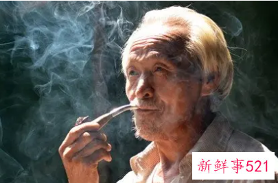 梦见吸烟斗什么意思