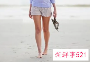 梦见光脚丫走路好吗