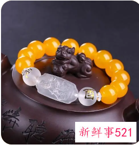 属龙男戴什么手串