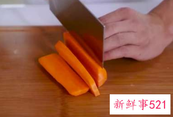 芹菜拌花生米家常做法窍门