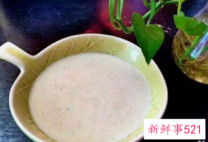 皮肤暗沉用什么护肤品比较好