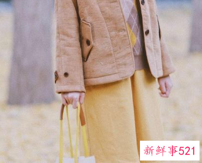 冬天半身长裙的穿搭