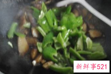 茄子炒青椒的做法