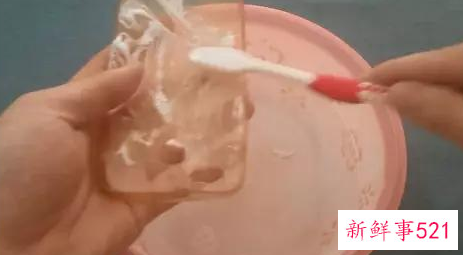 手机壳发黄怎么办呢