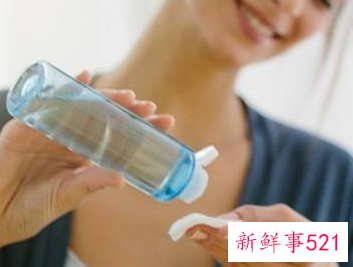 爽肤水和乳哪个先用