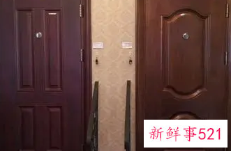 房间装什么门好看又实惠