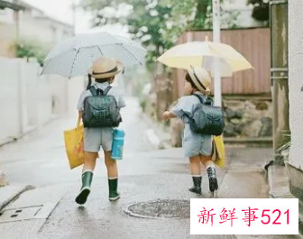 梦见好友一起玩耍