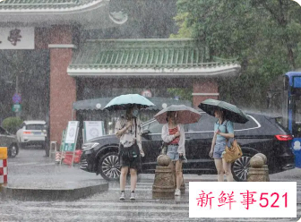 广东强降雨来袭，广州多地加强布防应对