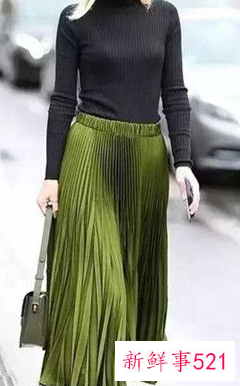 墨绿色的半身裙怎么搭配