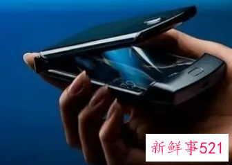 曝摩托罗拉正研发竖向折叠屏手机