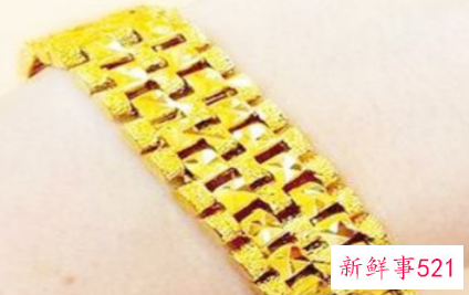 手链戴哪个手好