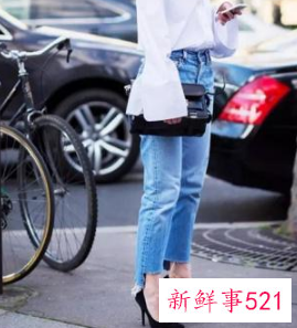 牛仔短裤可以搭配什么鞋