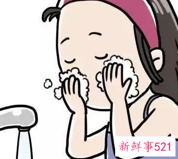 洗脸后先用什么呢