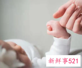 一个月婴儿张嘴睡觉正常吗