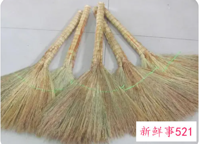 梦见拿扫帚是什么意思