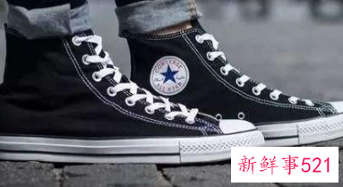 运动鞋脏了用什么擦