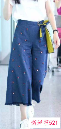 牛仔短裤可以搭配什么鞋