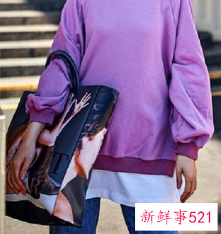 紫色衣服配什么颜色最佳